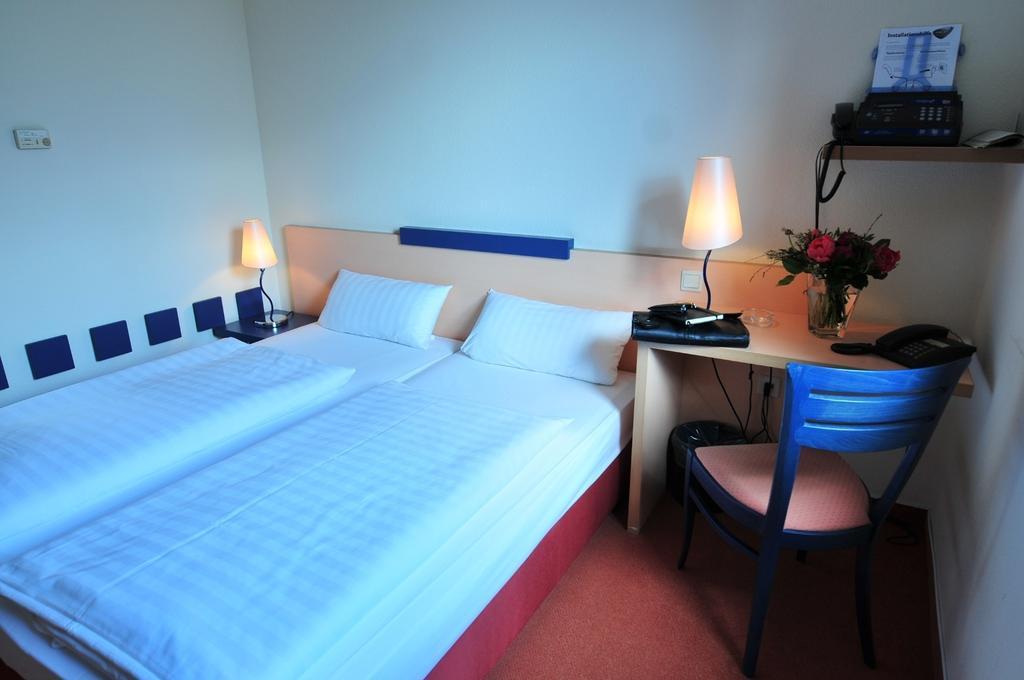 Hotel Am Tierpark Гота Экстерьер фото