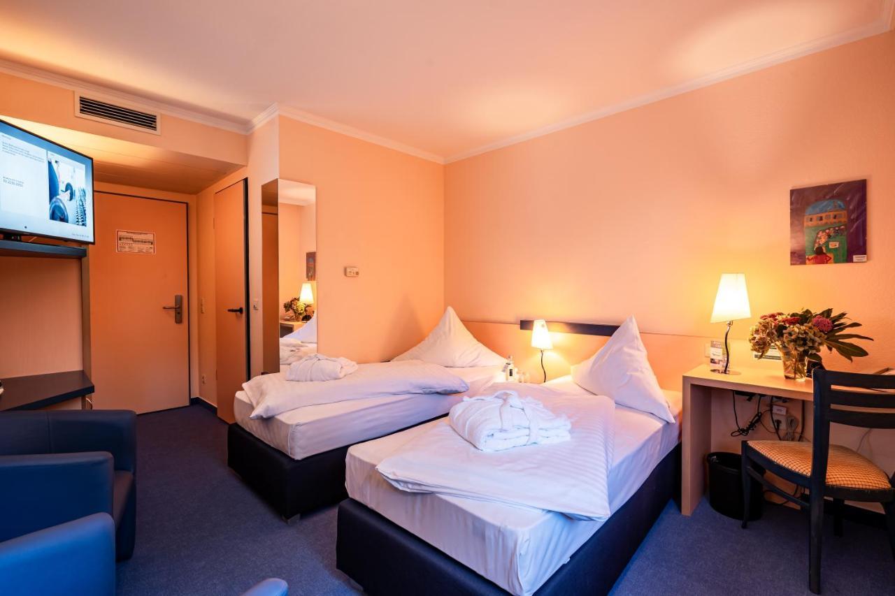 Hotel Am Tierpark Гота Экстерьер фото