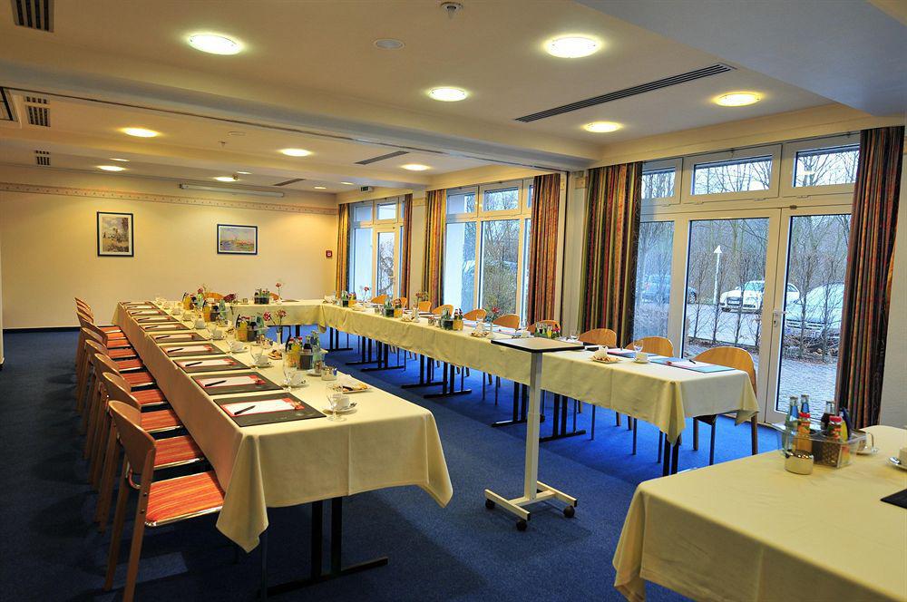 Hotel Am Tierpark Гота Экстерьер фото